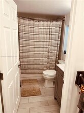 2125 SE 10th Ave, Unit 1020 in Fort Lauderdale, FL - Building Photo - Building Photo