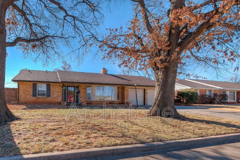 4712 NW 65th St in Oklahoma City, OK - Foto de edificio