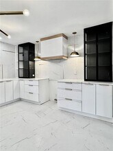 38 Delmont Dr NE in Atlanta, GA - Building Photo - Building Photo