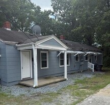 1006 Hackett St, Unit B in Greensboro, NC - Building Photo