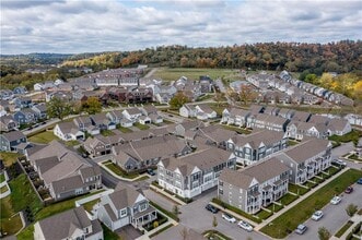 2116 Westcott Ln in Bridgeville, PA - Building Photo - Building Photo