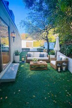 936 Chantilly Rd in Los Angeles, CA - Building Photo - Building Photo