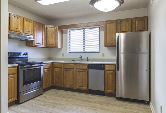 Longview Oaks Apartments