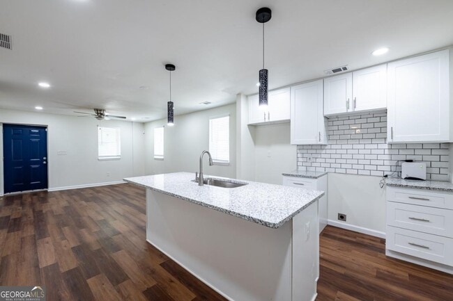 452 Paines Ave NW in Atlanta, GA - Building Photo - Building Photo