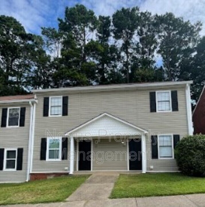 627 South St in Carrollton, GA - Building Photo