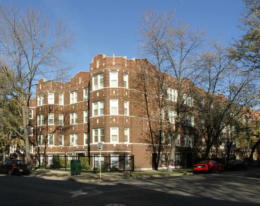 7655-7659 S Essex Ave in Chicago, IL - Building Photo