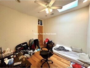 10 Moreland St, Unit 2 in Boston, MA - Building Photo - Building Photo