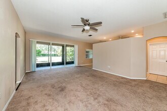 3027 58th Terrace E in Bradenton, FL - Building Photo - Building Photo