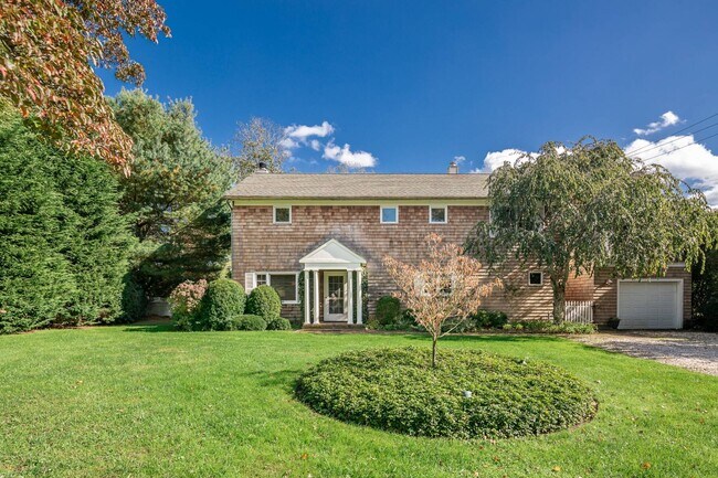property at 52 Toilsome Ln