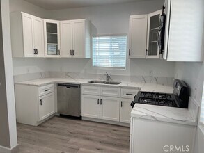 651 E Arrow Hwy in Upland, CA - Building Photo - Building Photo