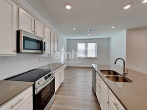 649 Smt Vw Ln in Canton, GA - Building Photo - Building Photo