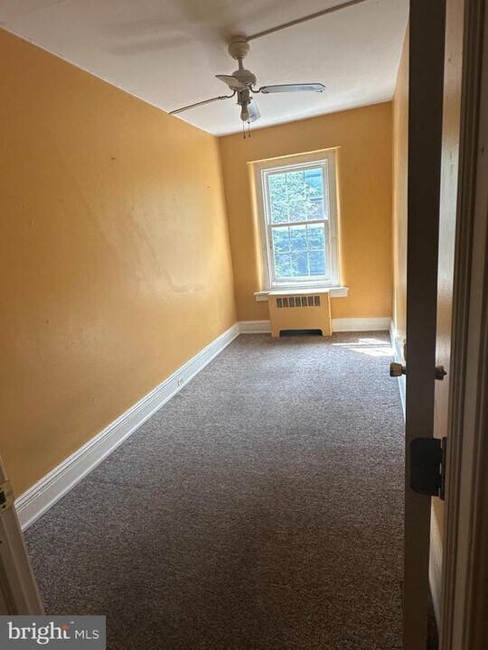 29 W Gay St in West Chester, PA - Building Photo