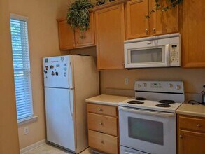 960 Cinnamon Dr in Durham, NC - Building Photo - Building Photo