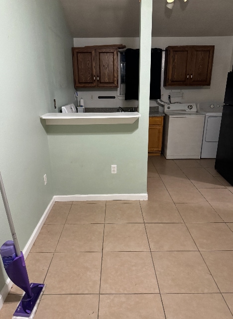 3031 Mistletoe St, Unit D