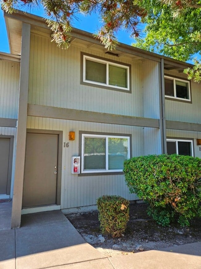 property at 1831 Claxter Rd NE