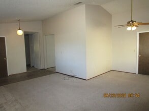 609 Decoy Ln in Suisun City, CA - Foto de edificio - Building Photo