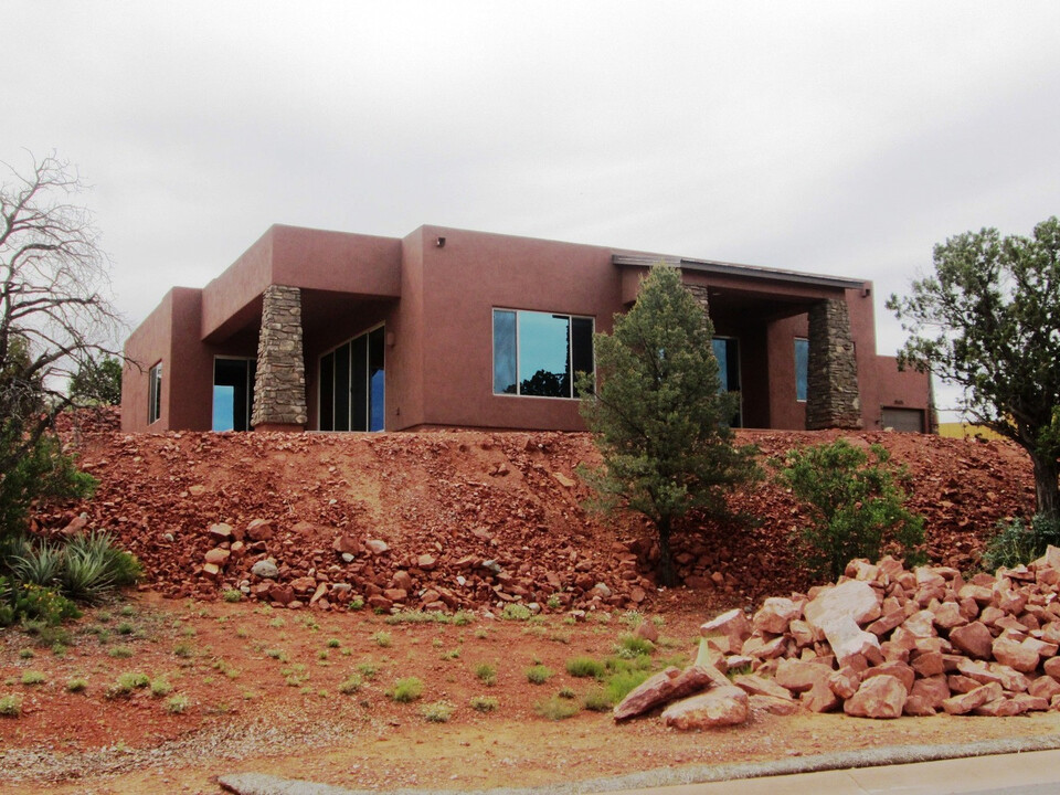 3505 Navoti Dr in Sedona, AZ - Building Photo