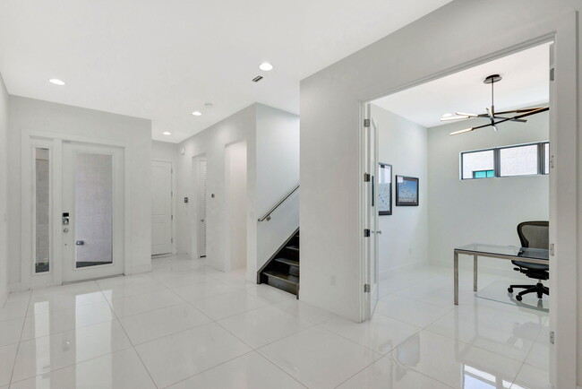 13117 Faberge Pl in Palm Beach Gardens, FL - Building Photo - Building Photo