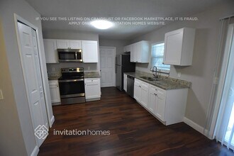 7249 Laurel Hill Dr in Orlando, FL - Building Photo - Building Photo