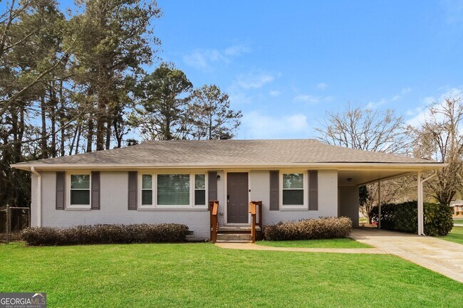 property at 2150 Harold Ln SE