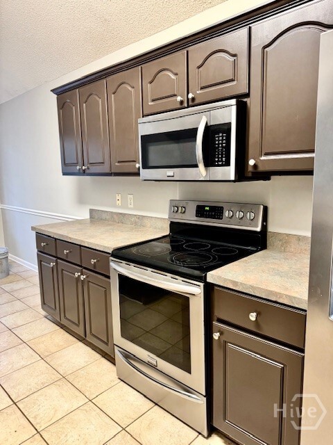 property at 121 Laurenburg Dr