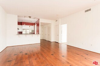 4050 Glencoe Ave in Marina Del Rey, CA - Building Photo - Building Photo
