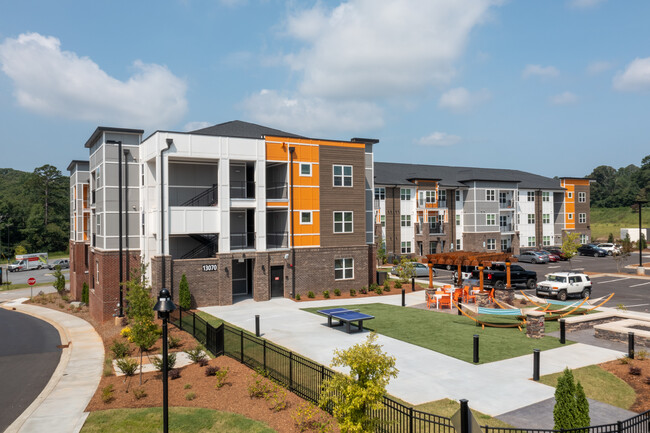 Signature at Hartwell Village in Clemson, SC - Foto de edificio - Building Photo