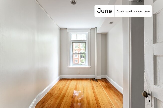Private bedroom in 4 bed/2 bath Home in Boston, MA - Building Photo - Building Photo