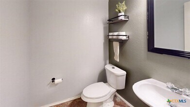 6705 Rosita Oak Dr in Killeen, TX - Building Photo - Building Photo
