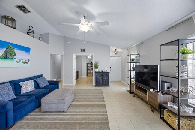 10220 41st Ct E in Parrish, FL - Building Photo - Building Photo