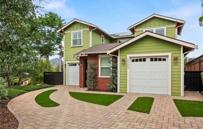 2085 Fixlini St in San Luis Obispo, CA - Building Photo - Building Photo