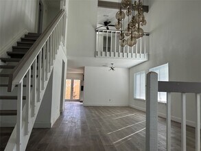 6119 Dryad Dr in Houston, TX - Building Photo - Building Photo