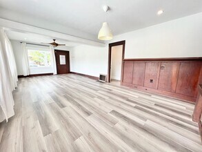 624 Stanley Ave in Long Beach, CA - Building Photo - Building Photo
