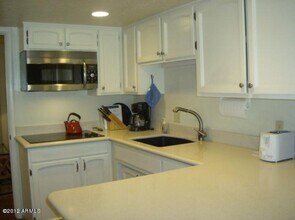 6150 N Scottsdale Rd in Scottsdale, AZ - Building Photo - Building Photo