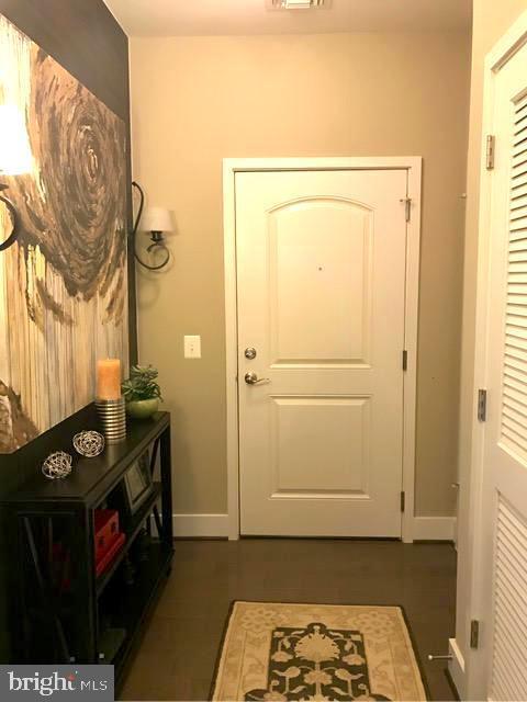 13722 Neil Armstrong Ave in Herndon, VA - Building Photo - Building Photo
