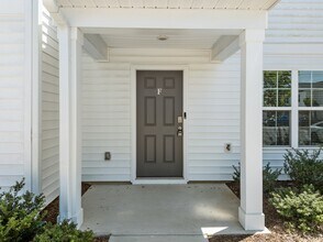 4109 Laurel Rdg Dr in Greenville, NC - Building Photo - Building Photo