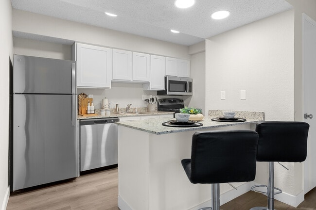 Avia Apartments