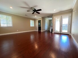 415 Mendocino Dr in Lodi, CA - Building Photo