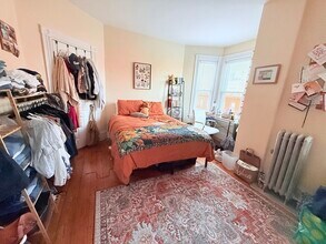 220 Washington St, Unit 7 in Brookline, MA - Building Photo - Building Photo