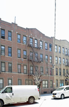 3026 Holland Ave in Bronx, NY - Building Photo - Building Photo