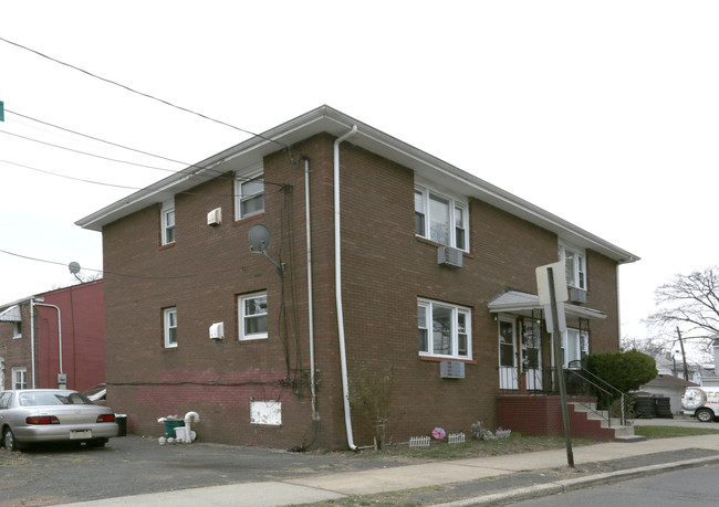 3 Pine St in New Brunswick, NJ - Building Photo - Building Photo