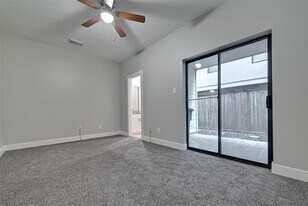 2336 Jackson St in Houston, TX - Building Photo