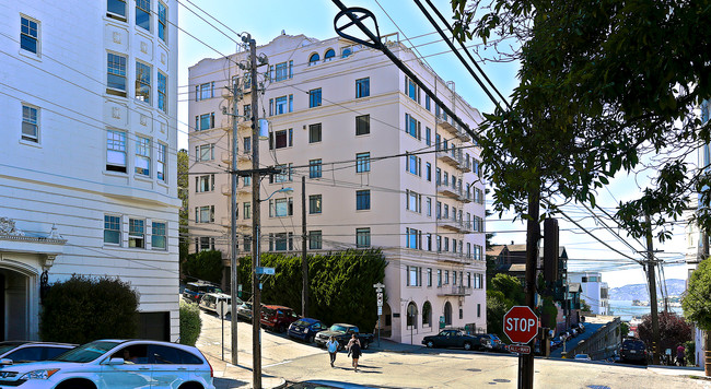 Chestnut Place in San Francisco, CA - Building Photo - Building Photo