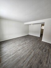 111 E Sprague Rd in Seven Hills, OH - Building Photo - Building Photo