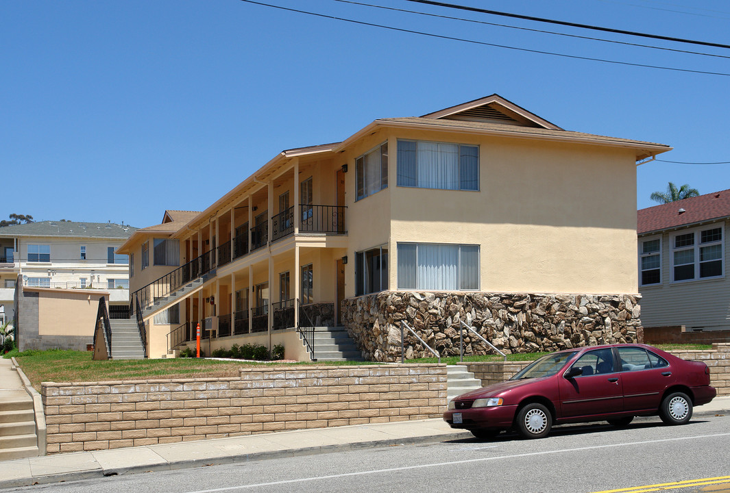 1245-1259 E Santa Clara St in Ventura, CA - Building Photo