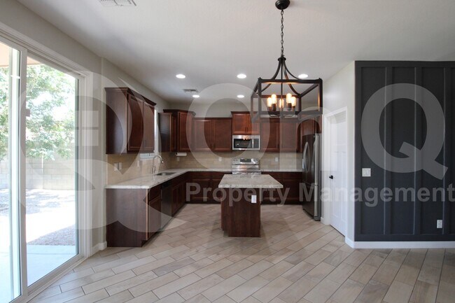 24758 W Huntington Dr in Buckeye, AZ - Building Photo - Building Photo