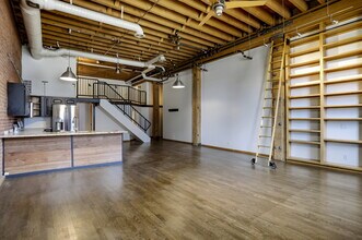 1143 Auraria Pkwy in Denver, CO - Building Photo - Building Photo