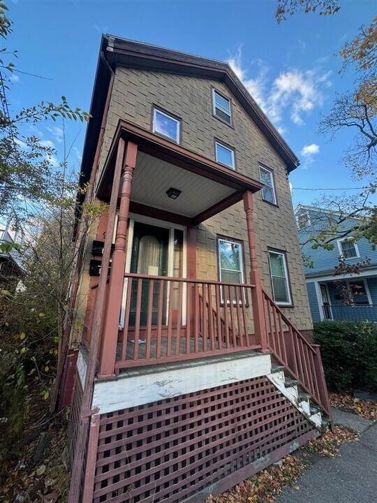 9 Worcester St in Cambridge, MA - Building Photo