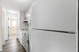 Royal Chateau Apartments in Denver, CO - Foto de edificio - Building Photo