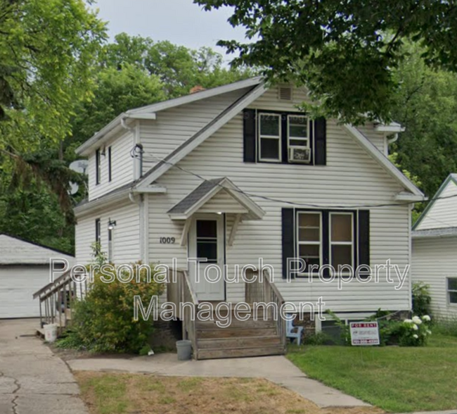 property at 1009 13th Ave N